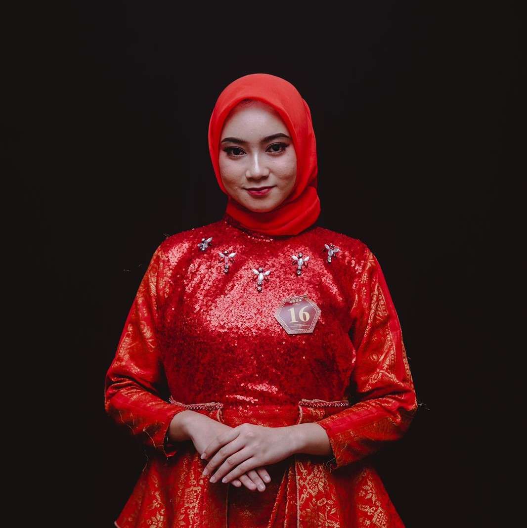 INTAN APRILLIYA